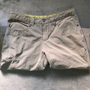 Mountain Hardwear Womens Gray Knee Length Water Resistant Hiking Shorts